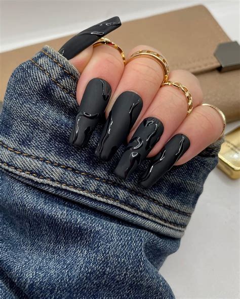 black matte nail ideas